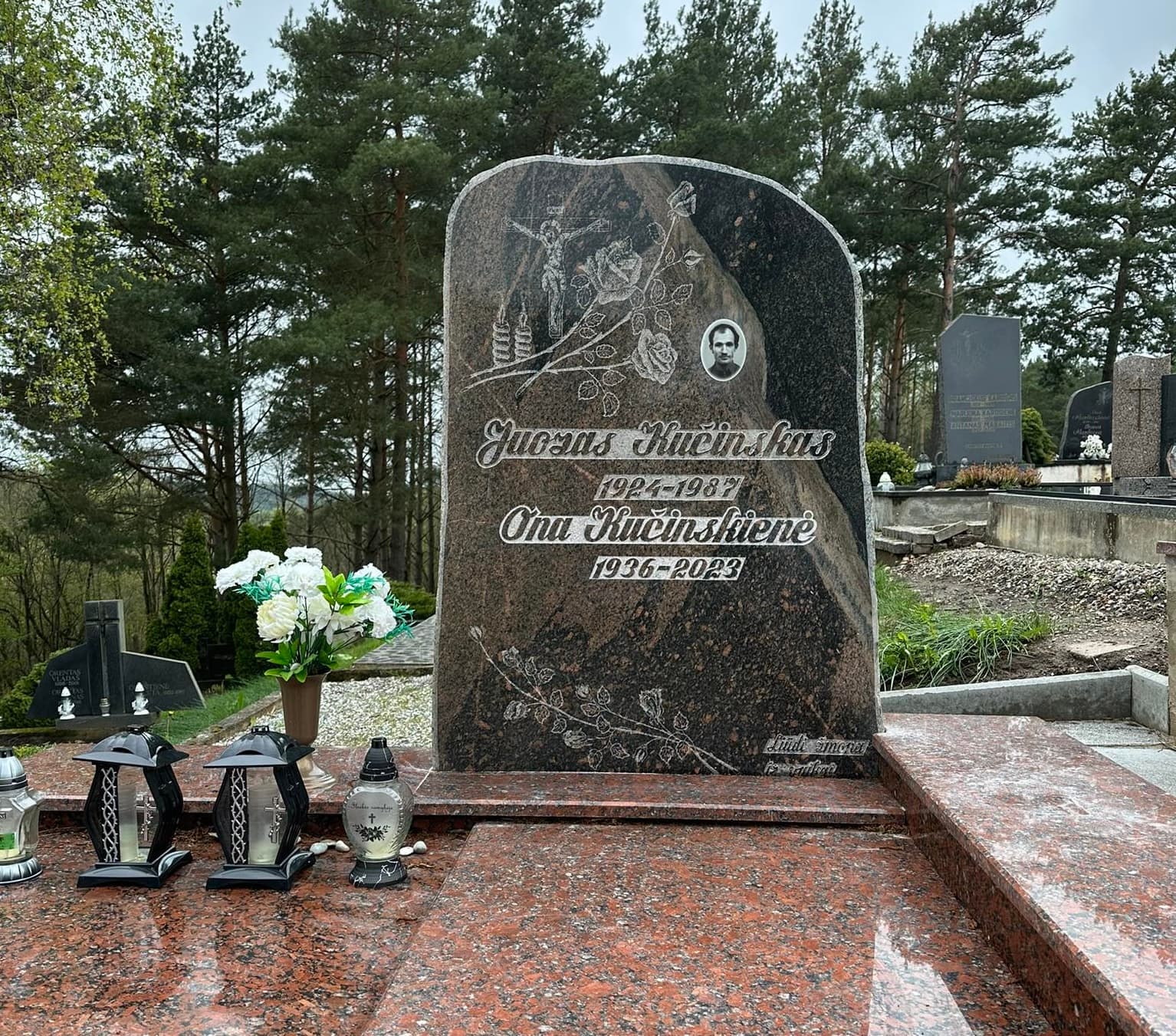 Akmens raidžių kalimas – pavyzdys 6